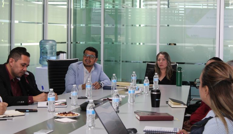 FONDO PLATA ZACATECAS PRESENTE EN REUNIÓN CON FIRA.